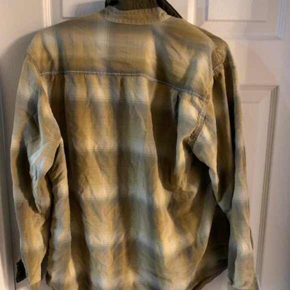 TOMMY BAHAMA MENS DRESS SHIRT - Picture 3 of 4